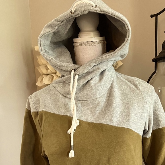 Ampersand Avenue Tricolor Hoodie Sweatshirt | Size S soft sweatshirt camping - Picture 5 of 13